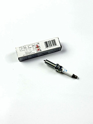 Свеча зажигания 4T  LMAR9AI-8 NGK (Iridium)  NX250